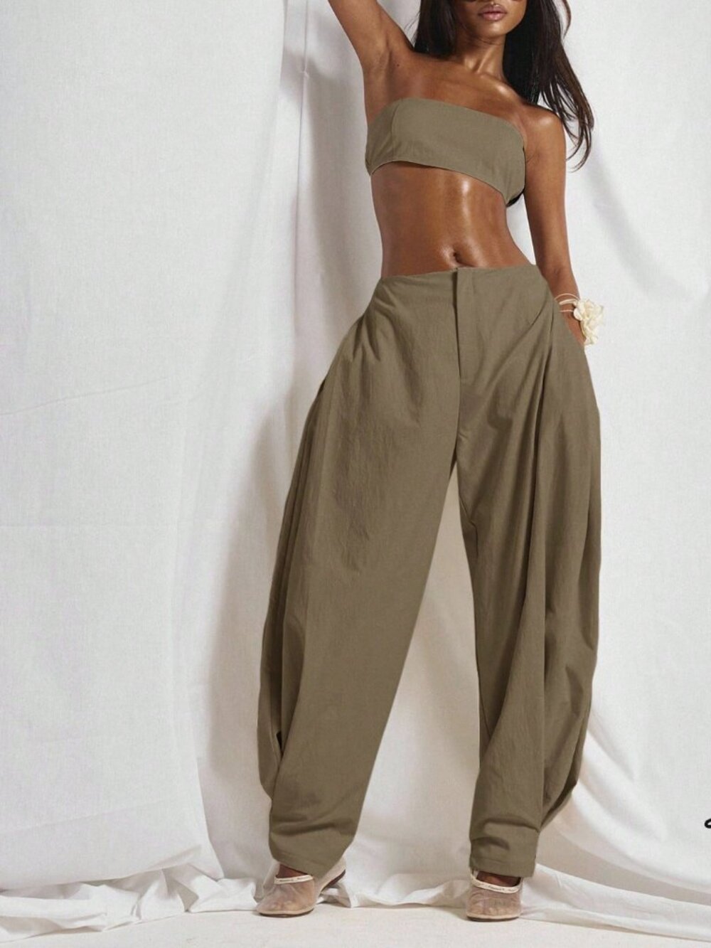 women's Bandeau Top Mid Rise Pleated Panel Balloon Tapered Trouser